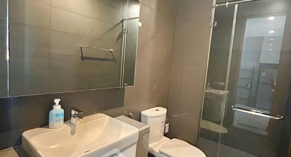 Wohnung zur Miete mit 2 Zimmer in Pathum Wan, Bangkok