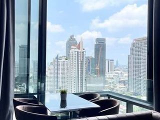 À louer 2 chambres condo à Bang Rak, Bangkok