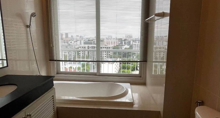Wohnung zur Miete mit 2 Zimmer in Watthana, Bangkok