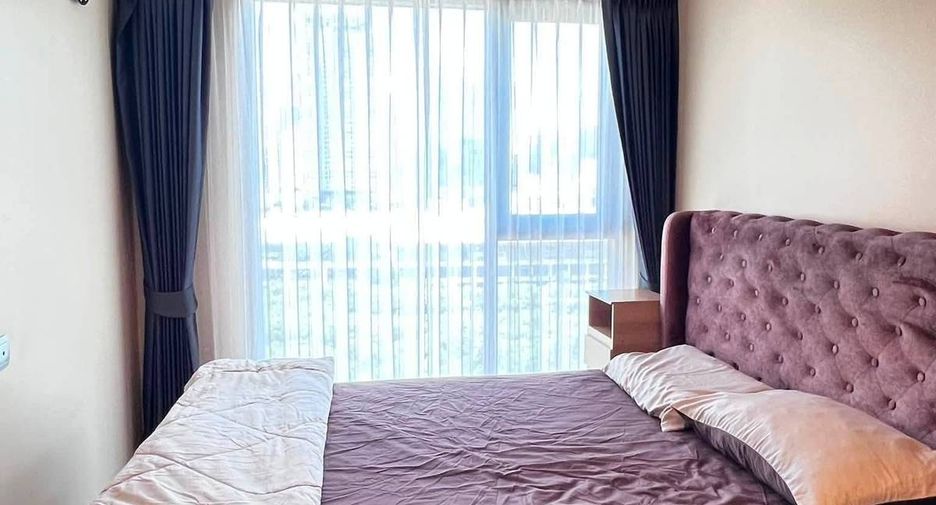 À louer 2 chambres condo à Huai Khwang, Bangkok