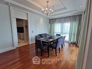 For rent 5 bedrooms apartment in Pathum Wan, Bangkok