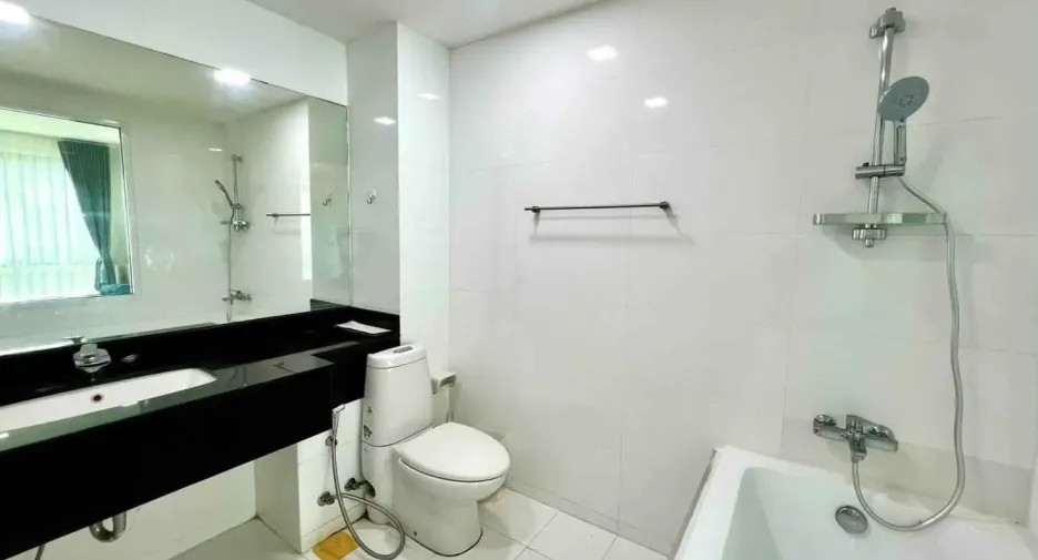 À louer 2 chambres condo à Bang Lamung, Chonburi
