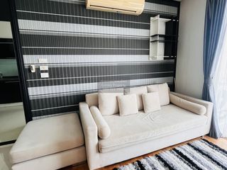 Condo en alquiler de 1 habitaciones en Khlong San, Bangkok