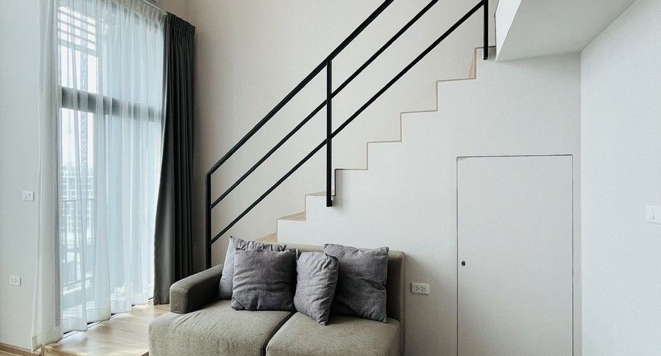 À louer 1 chambre condo à Huai Khwang, Bangkok