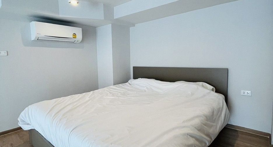 À louer 1 chambre condo à Huai Khwang, Bangkok