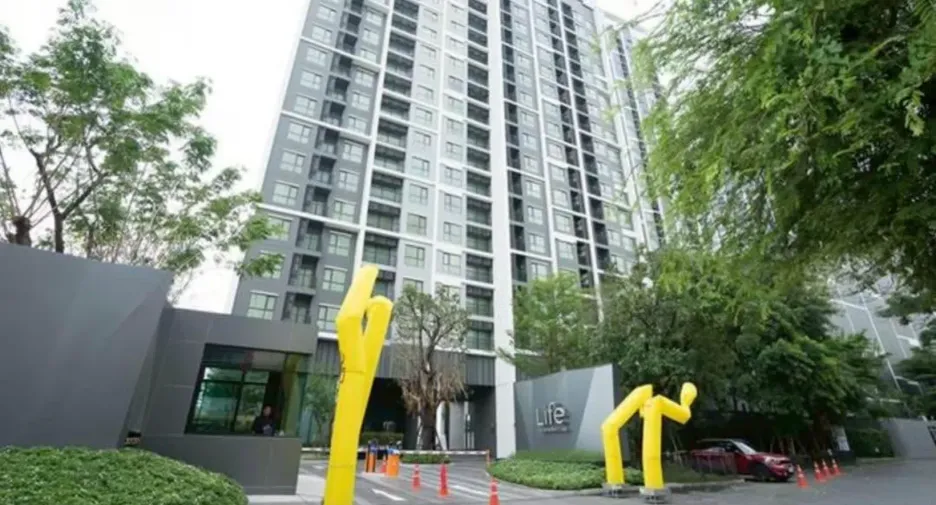 For rent 1 bed condo in Khlong Toei, Bangkok