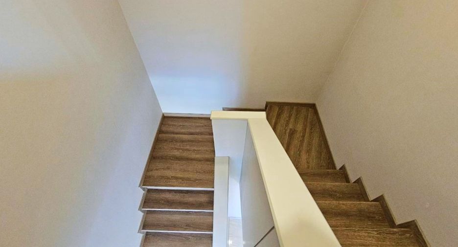 For rent 4 bedrooms condo in Khlong Toei, Bangkok