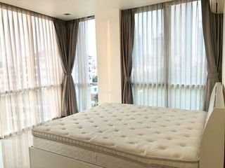 Condo en alquiler de 2 habitaciones en Phaya Thai, Bangkok