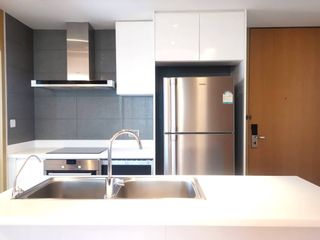Condo en alquiler de 2 habitaciones en Khlong Toei, Bangkok