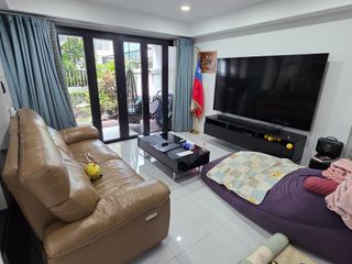 For rent and for sale 3 bedrooms townhouse in Watthana, Bangkok