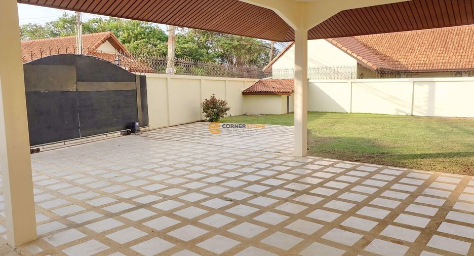 For rent 4 bedrooms house in Bang Lamung, Chonburi