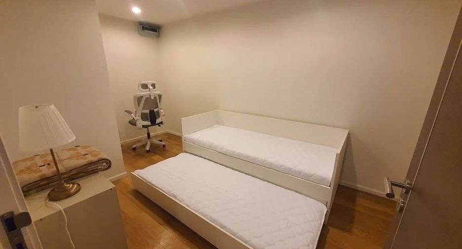 Продажа 3 спальни кондо в Щаттхана, Бангкок