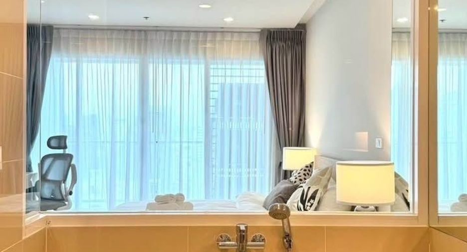 Продажа 3 спальни кондо в Щаттхана, Бангкок