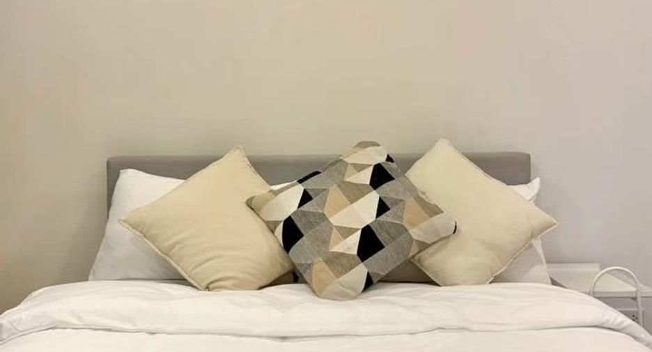 Продажа 3 спальни кондо в Щаттхана, Бангкок