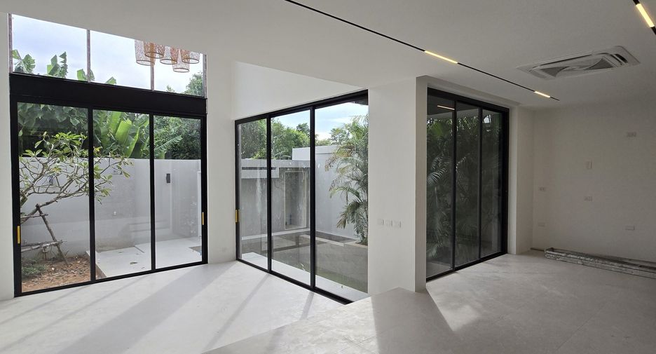 For sale and for rent 3 bedrooms villa in Thalang, Phuket