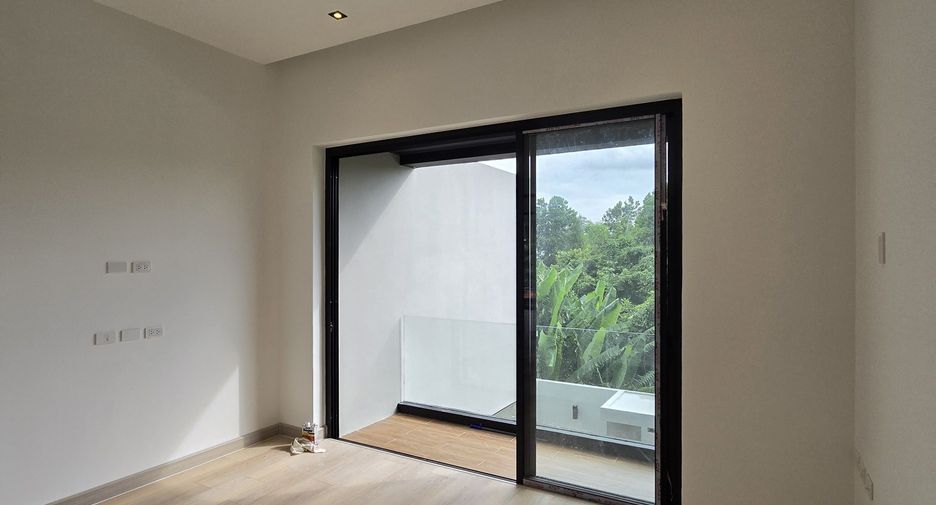 For sale and for rent 3 bedrooms villa in Thalang, Phuket