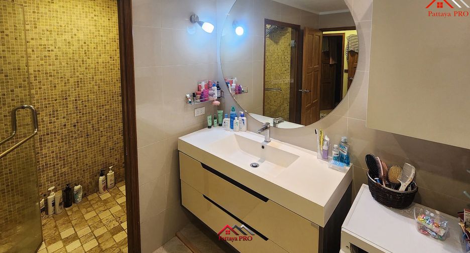For sale 3 bedrooms condo in Bang Lamung, Chonburi