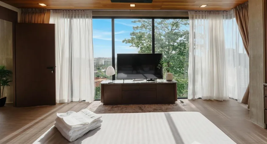 For rent and for sale 4 bedrooms villa in Thalang, Phuket