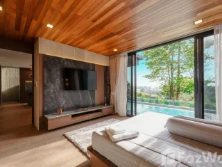 Villa en alquiler y en venta de 4 habitaciones en Thalang, Phuket
