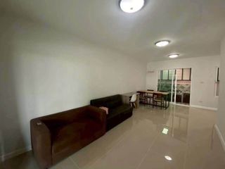 Casa adosada en alquiler de 3 habitaciones en San Sai, Chiang Mai