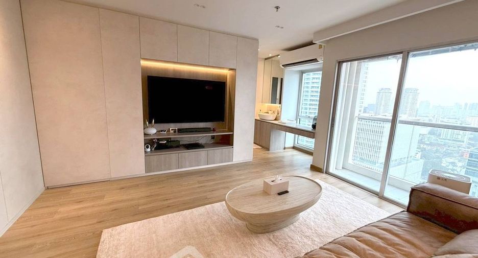For sale 2 bedrooms condo in Sathon, Bangkok