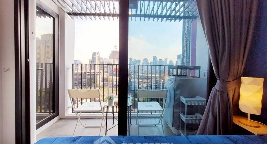 For rent and for sale 1 bed condo in Watthana, Bangkok