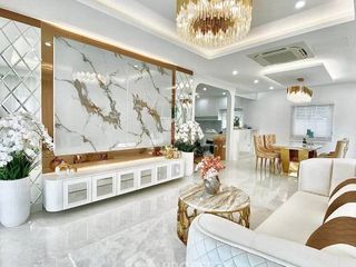 Casa en venta de 5 habitaciones en Bang Lamung, Chonburi