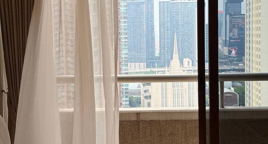 À vendre 3 chambres condo à Watthana, Bangkok