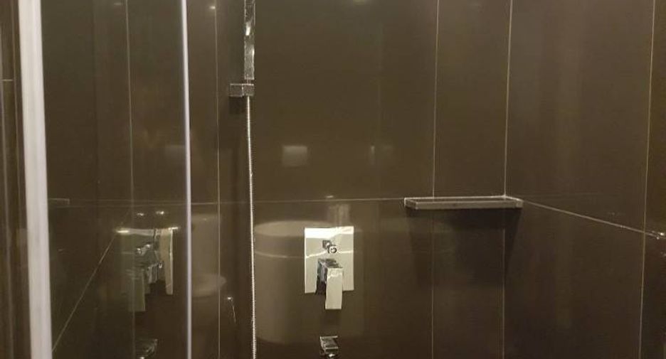 À vendre 1 chambre condo à Khlong Toei, Bangkok