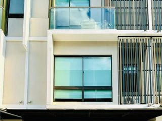 Reihenhaus zum Kauf mit 3 Zimmer in Lat Phrao, Bangkok