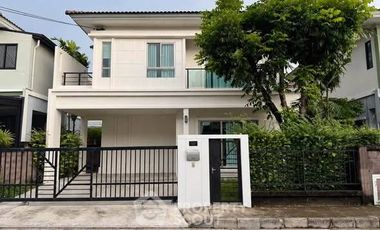 Haus zur Miete und zum Kauf mit 2 Zimmer in Suan Luang, Bangkok
