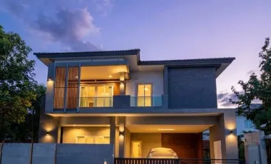 À vendre 4 chambres villa à Hang Dong, Chiang Mai