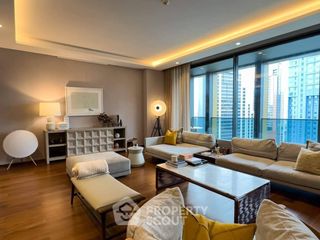 For sale 4 bedrooms condo in Khlong Toei, Bangkok