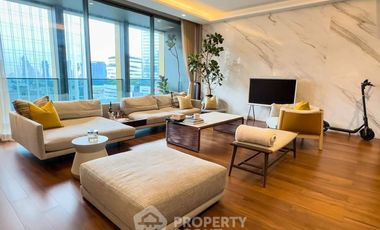 For sale 4 bedrooms condo in Khlong Toei, Bangkok