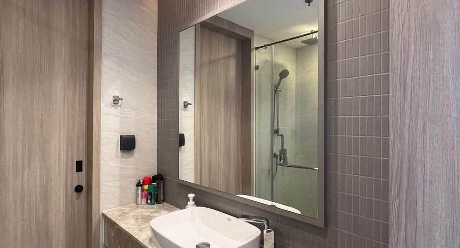 Condo en alquiler de 1 habitaciones en Pathum Wan, Bangkok