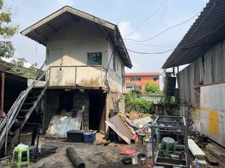 For rent studio house in Bang Khun Thian, Bangkok