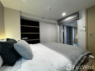For rent 2 bedrooms condo in Bang Rak, Bangkok