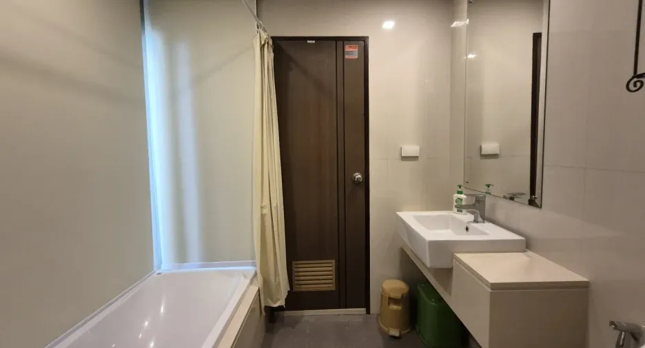 Condo en alquiler de 1 habitaciones en Khlong Toei, Bangkok