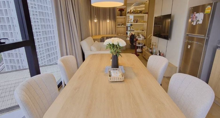 Condo en alquiler de 2 habitaciones en Bang Rak, Bangkok
