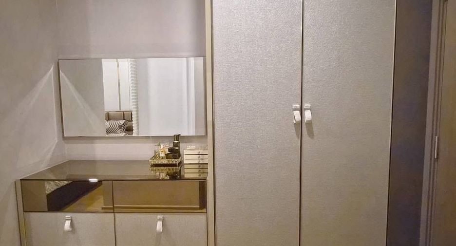 Condo en alquiler de 2 habitaciones en Bang Rak, Bangkok