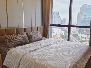 For rent 2 bedrooms condo in Bang Rak, Bangkok