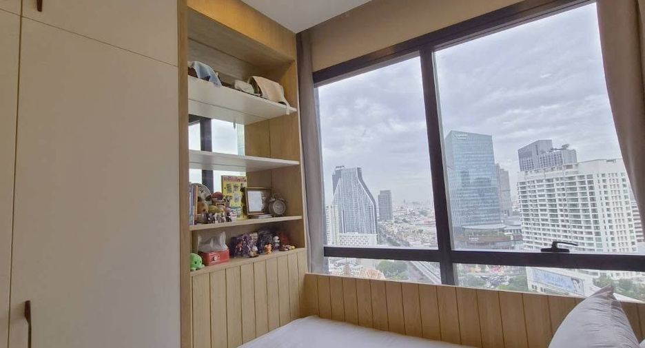 Condo en alquiler de 2 habitaciones en Bang Rak, Bangkok