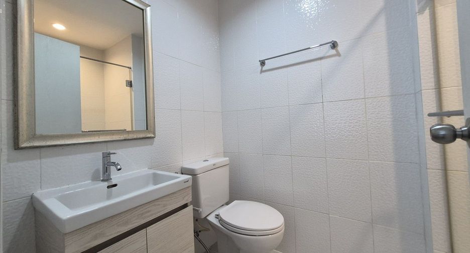 Wohnung zur Miete mit 2 Zimmer in Bang Phlat, Bangkok