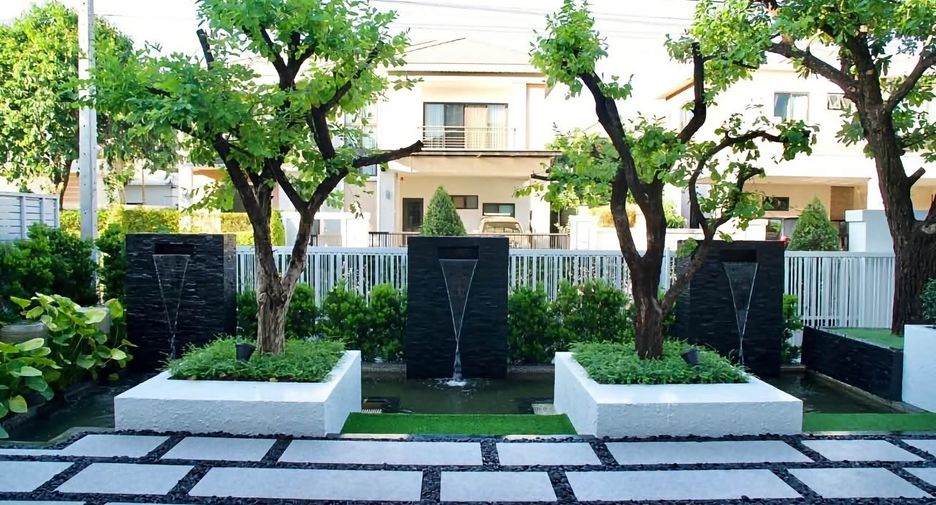 À louer et à vendre 5 chambres villa à Lat Krabang, Bangkok