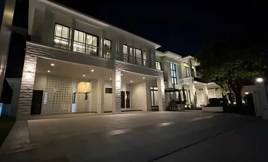 À louer et à vendre 5 chambres villa à Lat Krabang, Bangkok