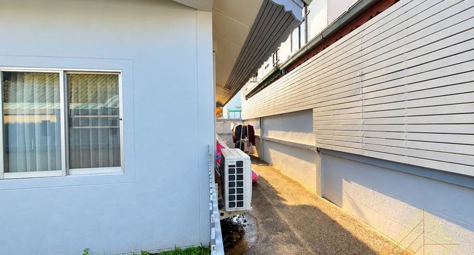 For sale 3 bedrooms townhouse in Bang Lamung, Chonburi