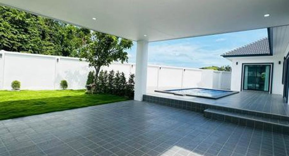 For sale 3 bedrooms house in Bang Lamung, Chonburi