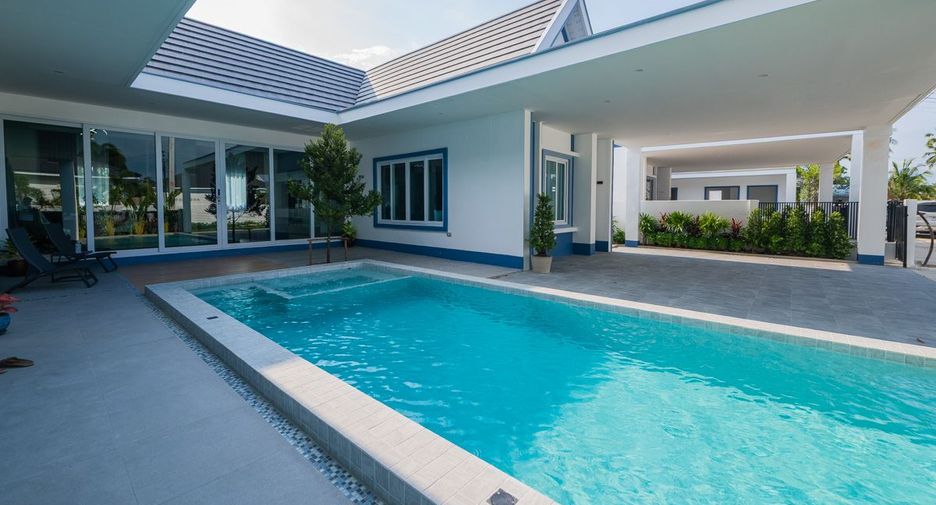 For sale 4 bedrooms house in Bang Lamung, Chonburi