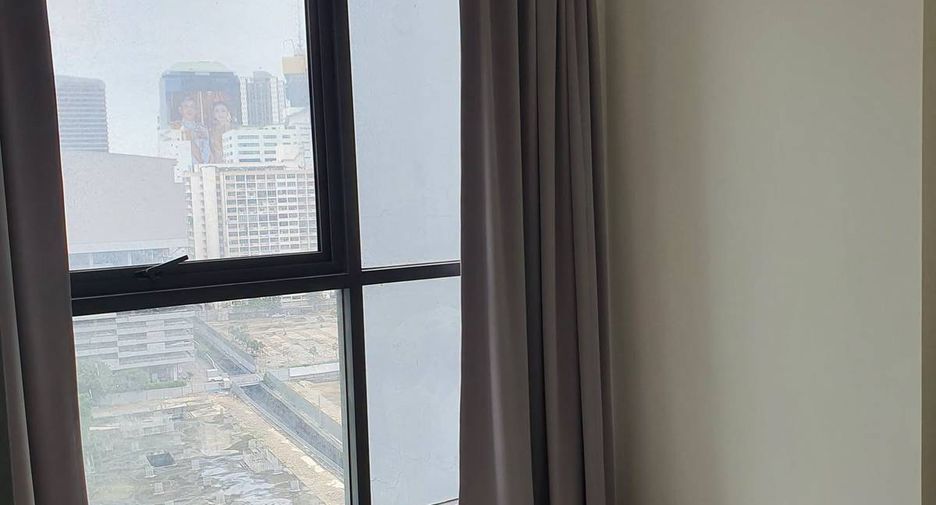 À vendre 2 chambres condo à Huai Khwang, Bangkok