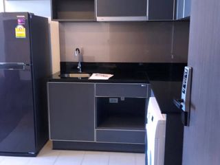 Продажа 1 кровать кондо в Кхлонг Сан, Бангкок